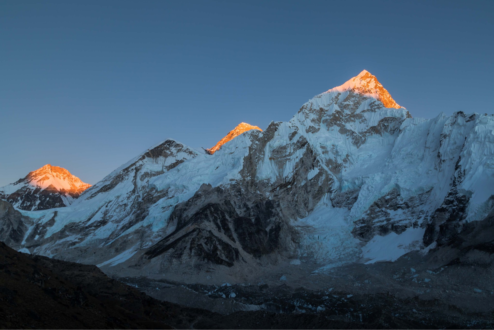 EVEREST BASE CAMP (EBC)